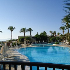 2015-09-06 07-17-17 Hotel